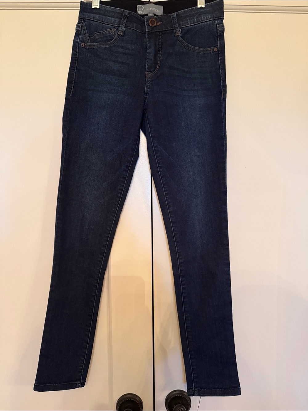 Women's Dark Blue Skinny Jeans - Classic Stretch Fit